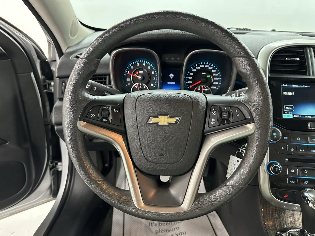 2015 Chevrolet Malibu 4dr Sdn LT w/1LT Photo9