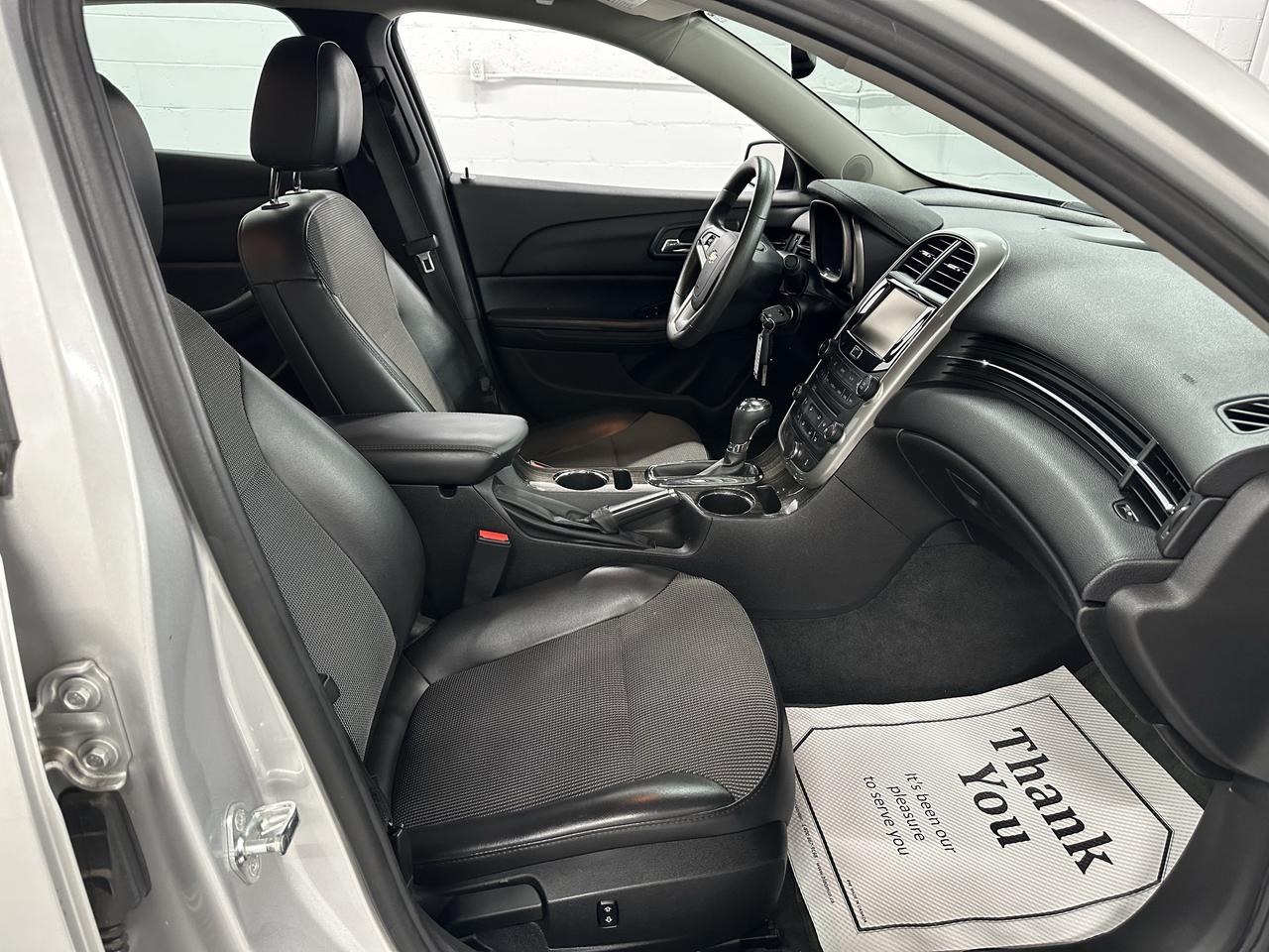 2015 Chevrolet Malibu 4dr Sdn LT w/1LT Photo