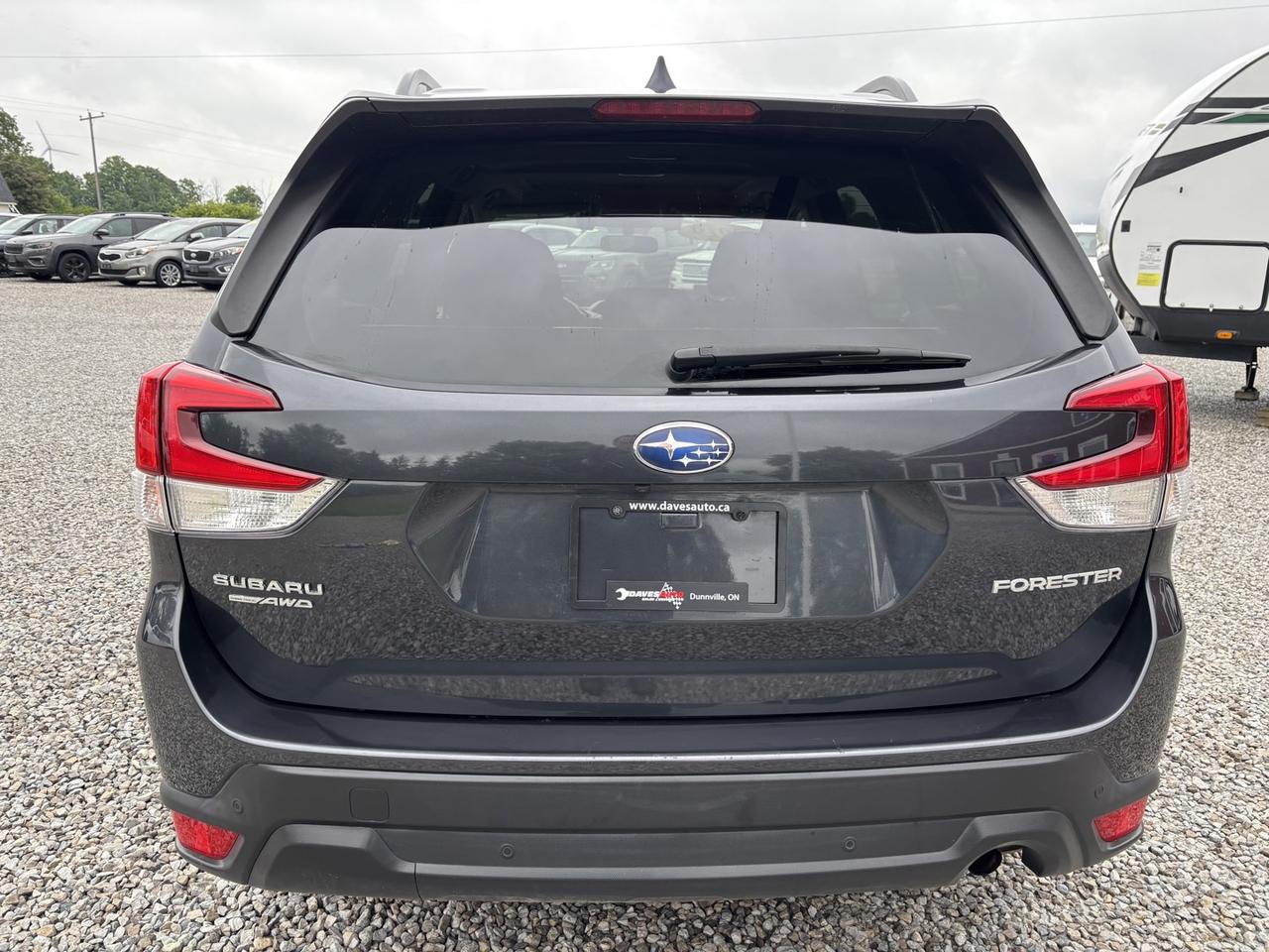 2019 Subaru Forester Premium ~CLEAN CARFAX~PANO-ROOF~ Photo3