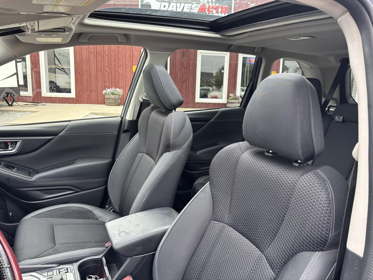 2019 Subaru Forester Premium ~CLEAN CARFAX~PANO-ROOF~ Photo