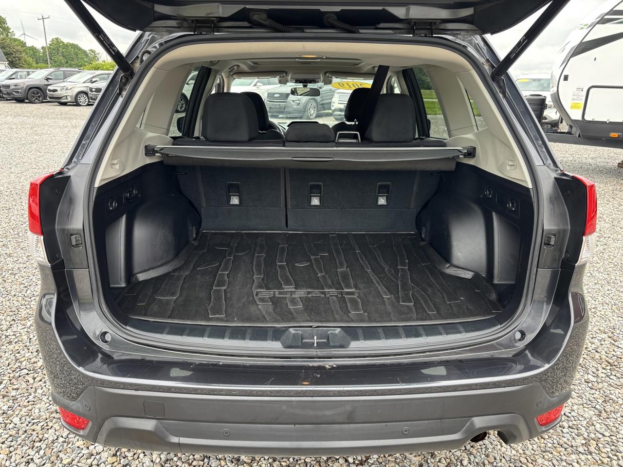 2019 Subaru Forester Premium ~CLEAN CARFAX~PANO-ROOF~ Photo