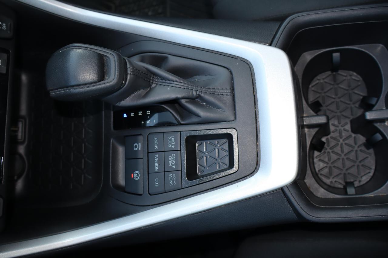 2023 Toyota RAV4 XLE AWD Photo