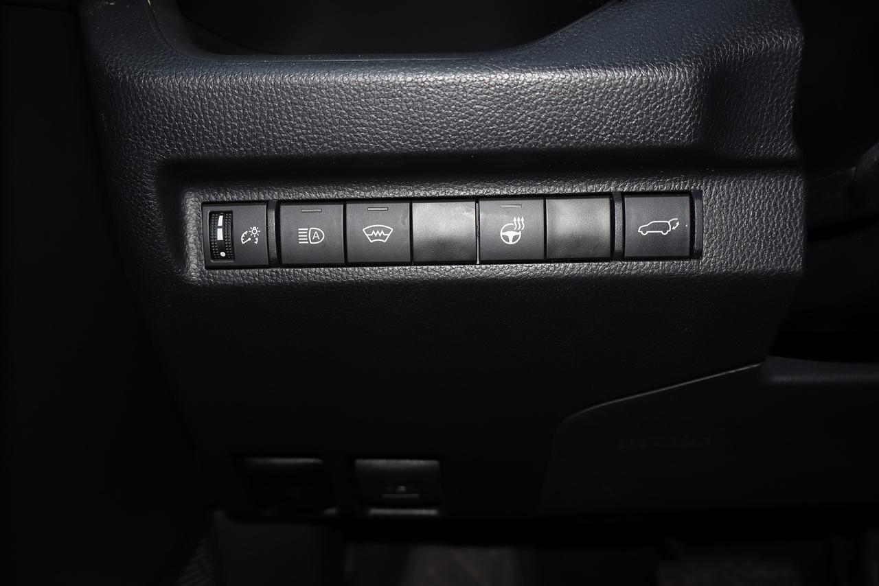 2023 Toyota RAV4 XLE AWD Photo