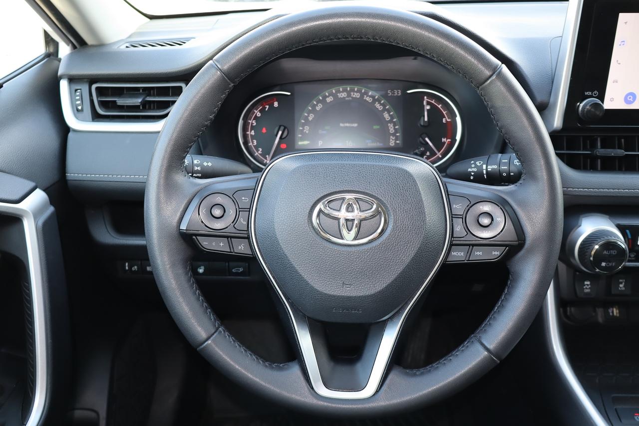 2023 Toyota RAV4 XLE AWD Photo
