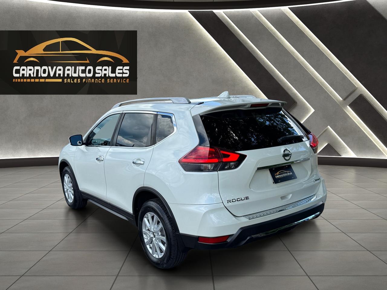 2017 Nissan Rogue SV AWD CLEAN CARFAX+New Tires+Camera+ Photo