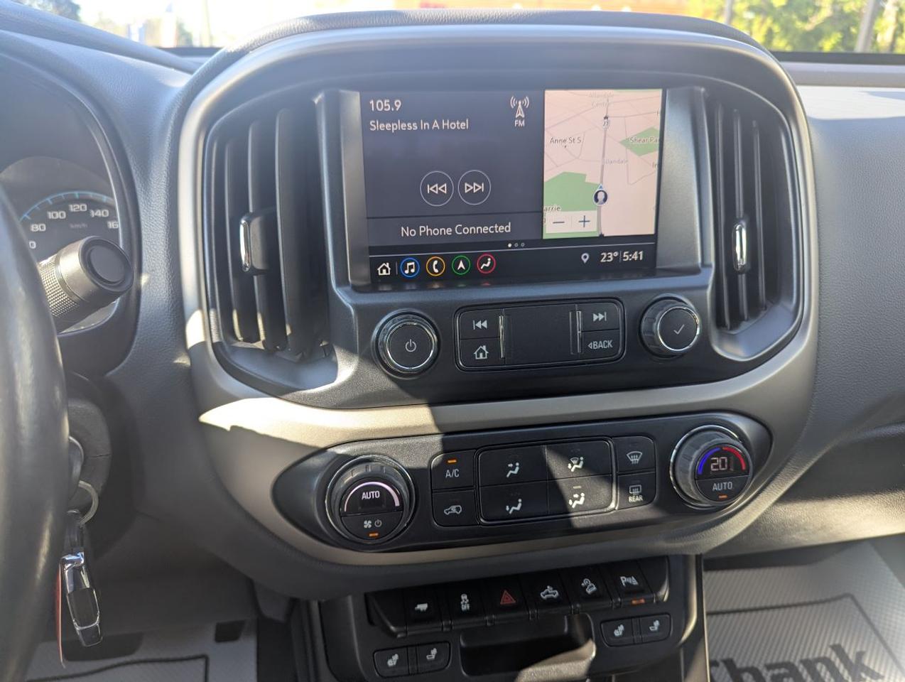 2019 Chevrolet Colorado 4WD Z71 WITH NAVIGATION!! Photo