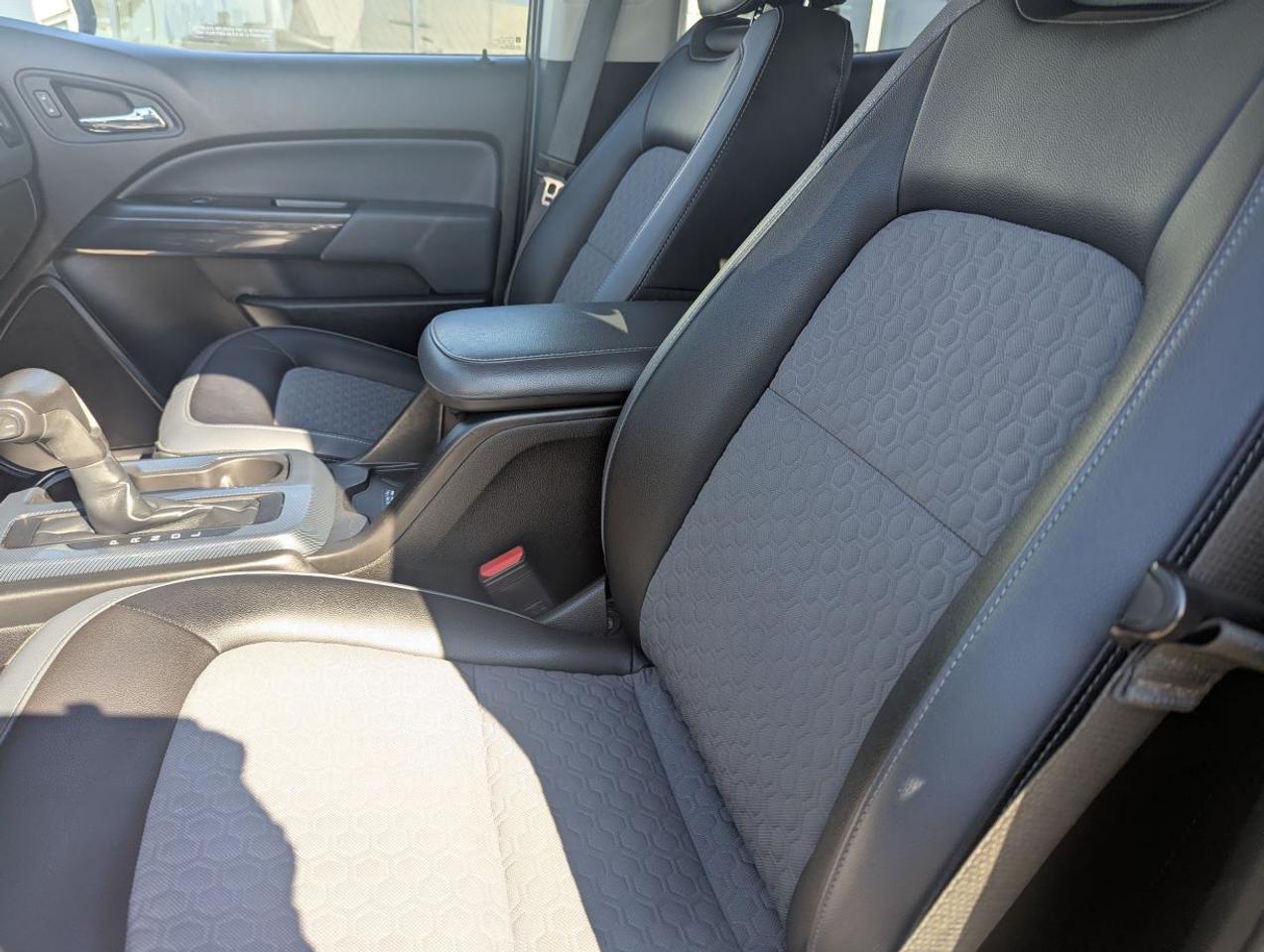 2019 Chevrolet Colorado 4WD Z71 WITH NAVIGATION!! Photo