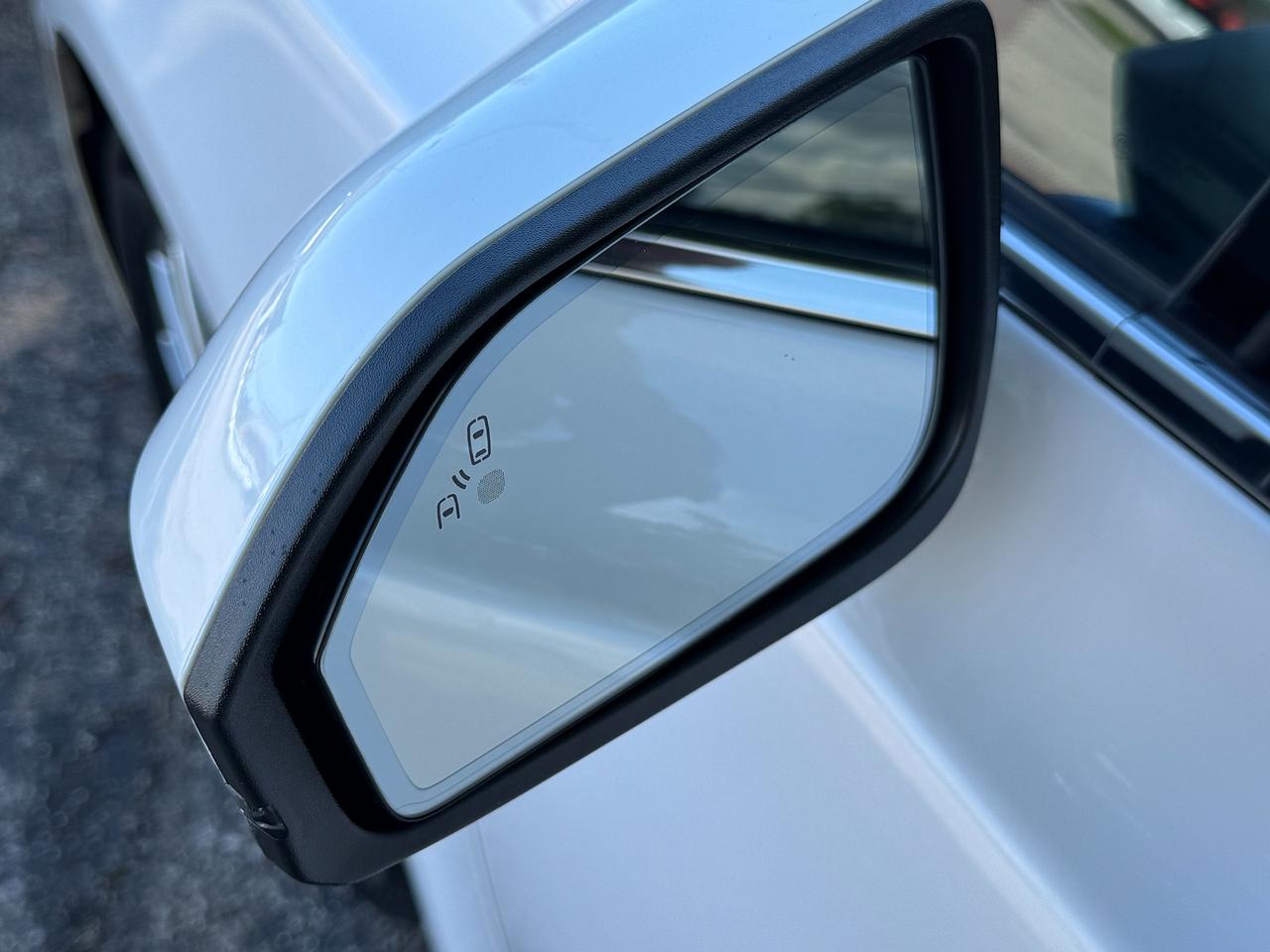 2017 Lincoln MKZ Reserve AWD+Pano Roof+Adaptive Cruise+COOLED Seats Photo4