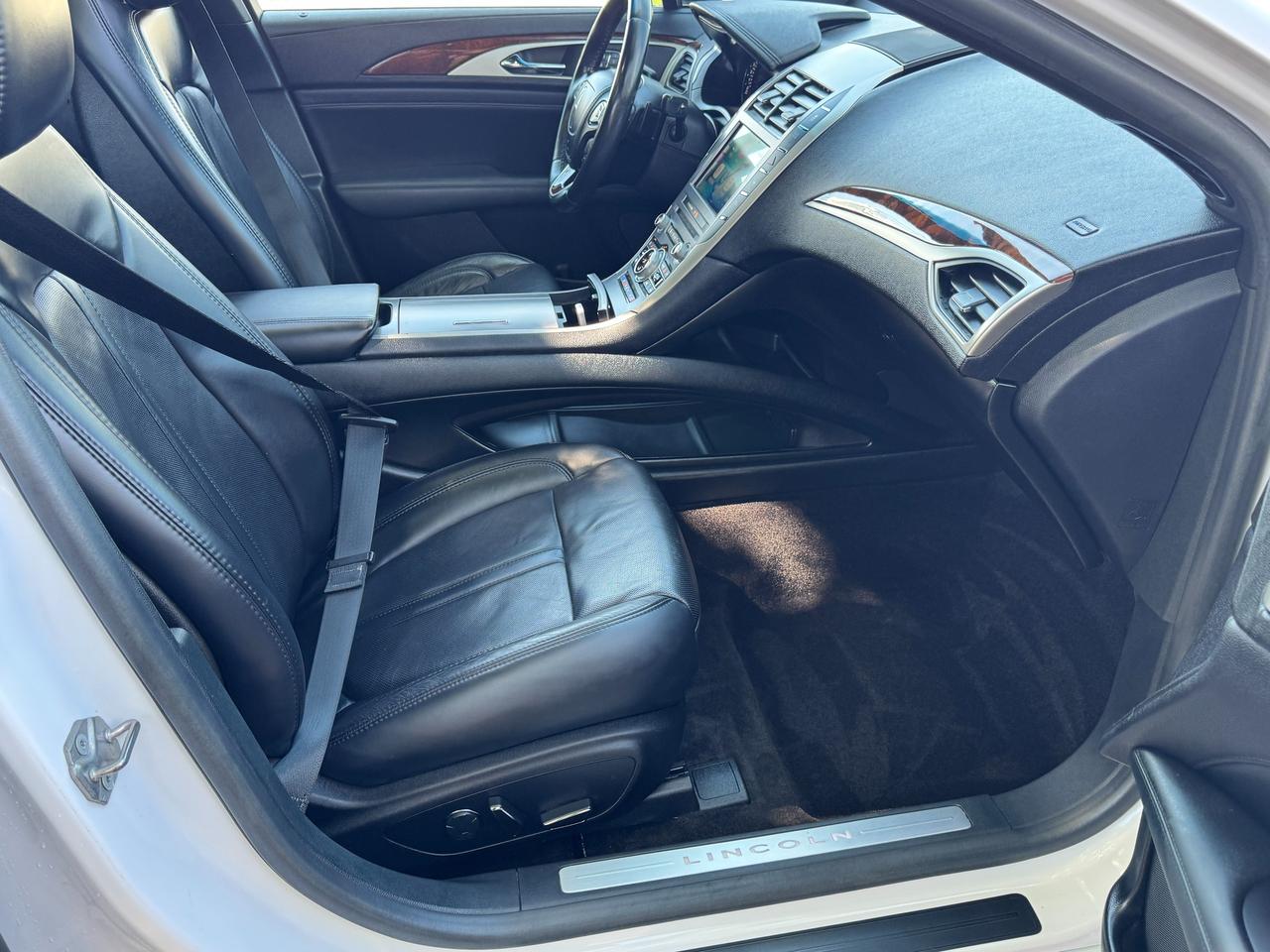 2017 Lincoln MKZ Reserve AWD+Pano Roof+Adaptive Cruise+COOLED Seats Photo
