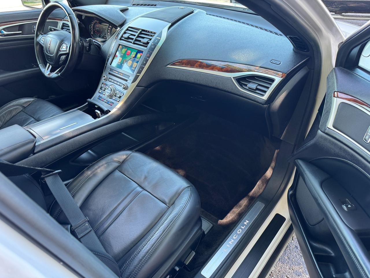 2017 Lincoln MKZ Reserve AWD+Pano Roof+Adaptive Cruise+COOLED Seats Photo