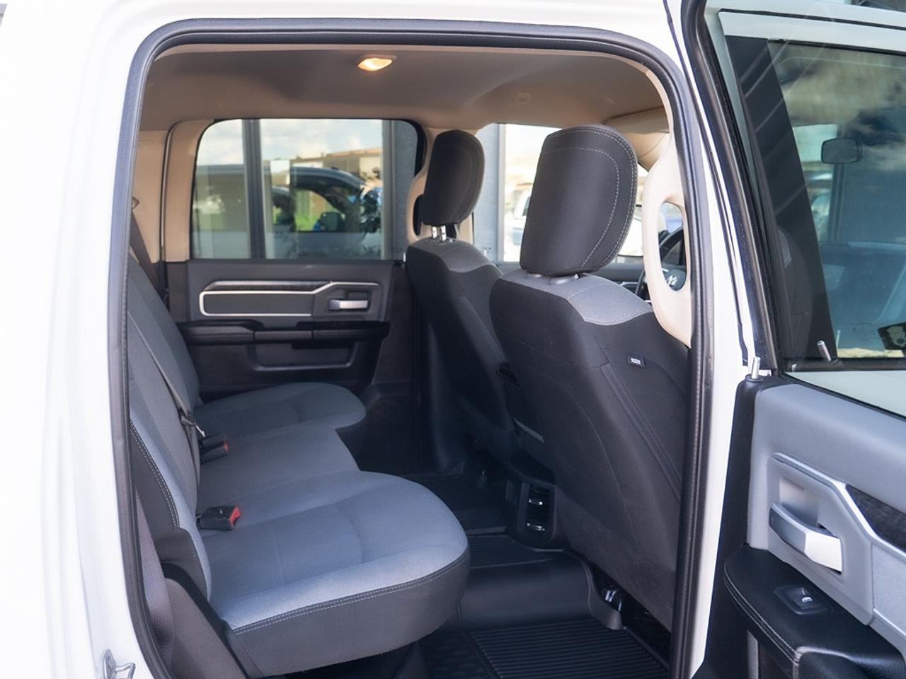 2020 RAM 2500 Big Horn 4x4 Crew Cab Photo19