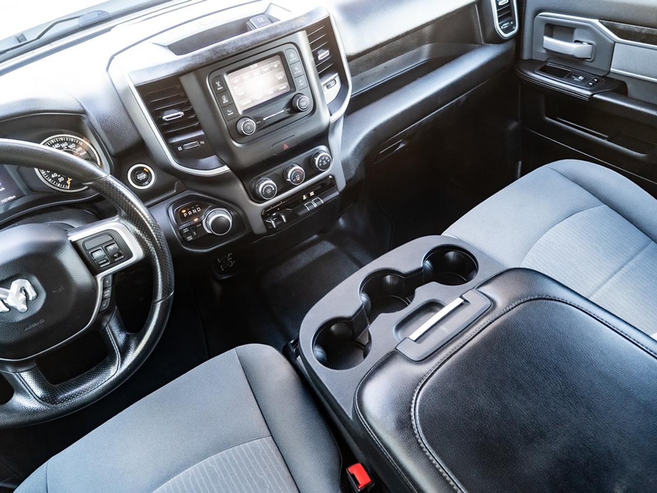2020 RAM 2500 Big Horn 4x4 Crew Cab Photo9