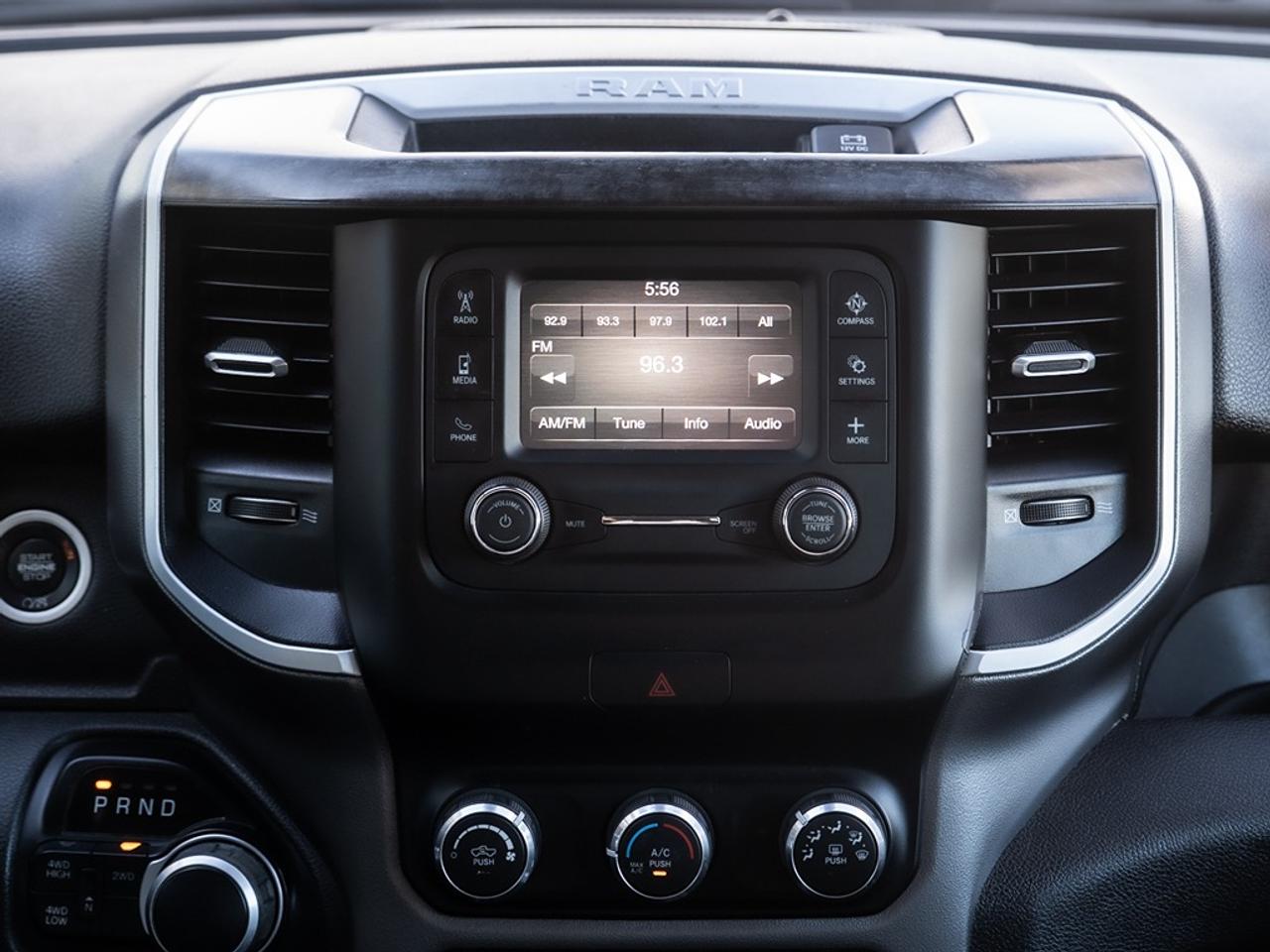 2020 RAM 2500 Big Horn 4x4 Crew Cab Photo8
