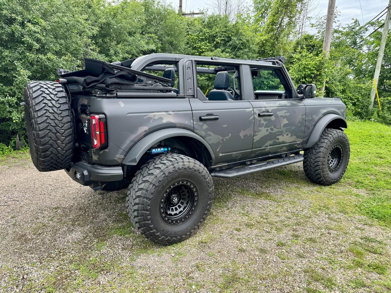 2021 Ford Bronco Outer Banks Advanced 4x4 Lifted | Whipple Tuned Photo