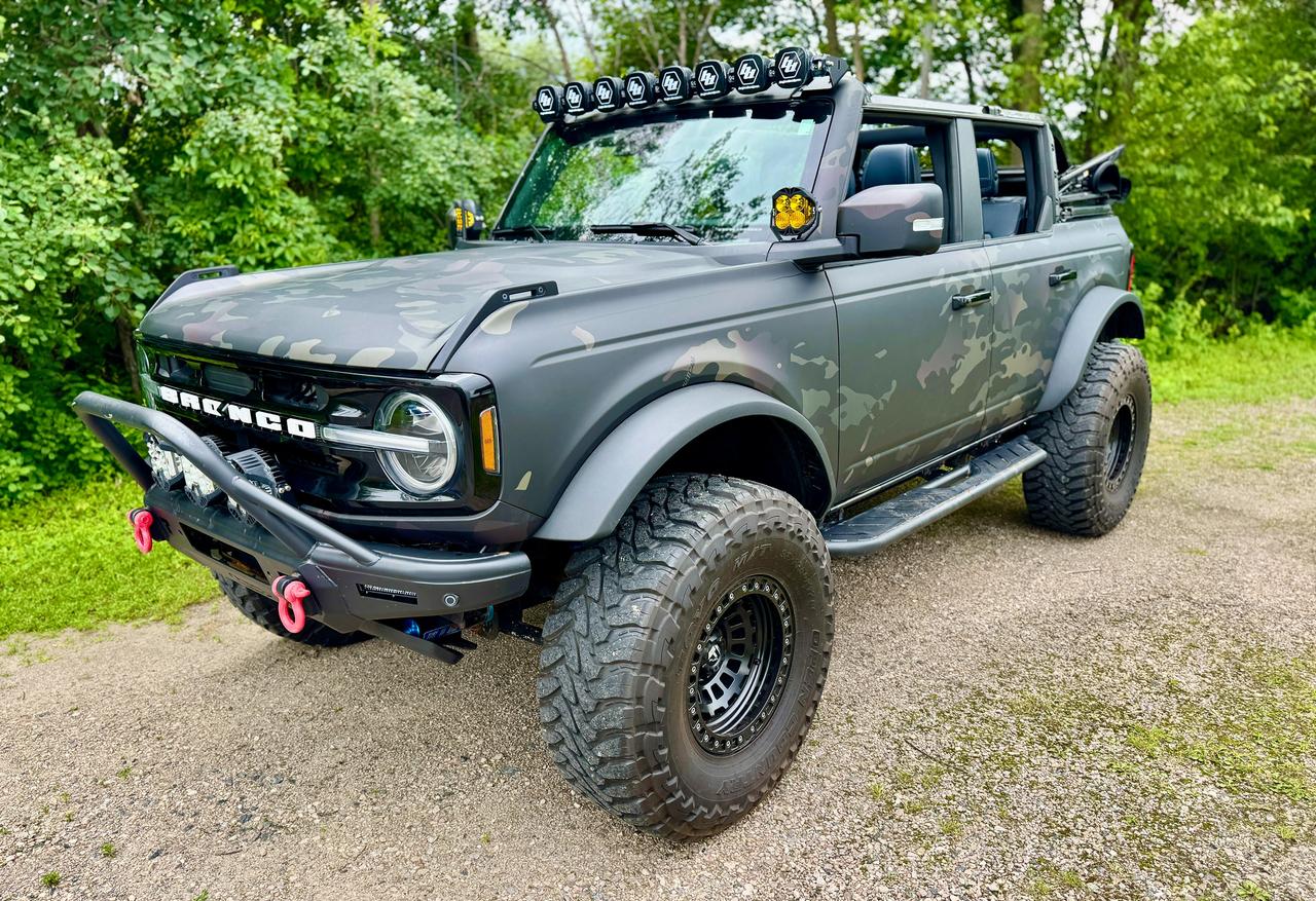 2021 Ford Bronco Outer Banks Advanced 4x4 Lifted | Whipple Tuned Photo
