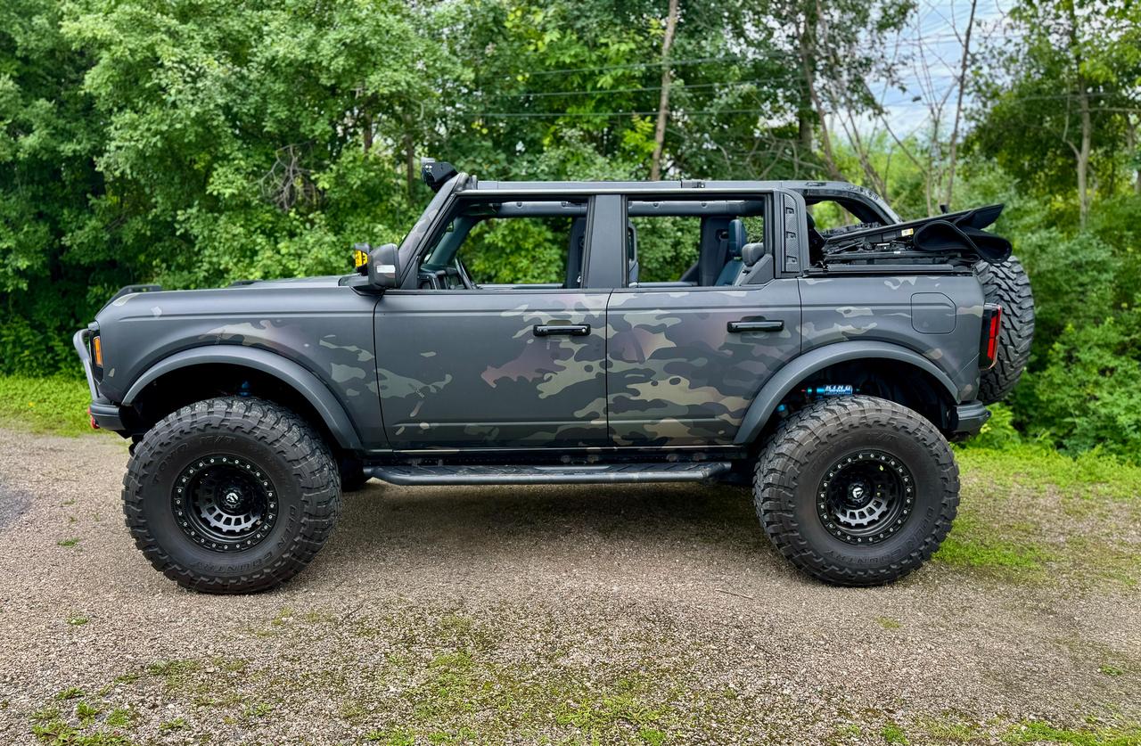 2021 Ford Bronco Outer Banks Advanced 4x4 Lifted | Whipple Tuned Photo