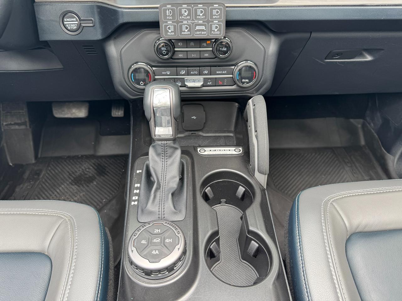 2021 Ford Bronco Outer Banks Advanced 4x4 Lifted | Whipple Tuned Photo