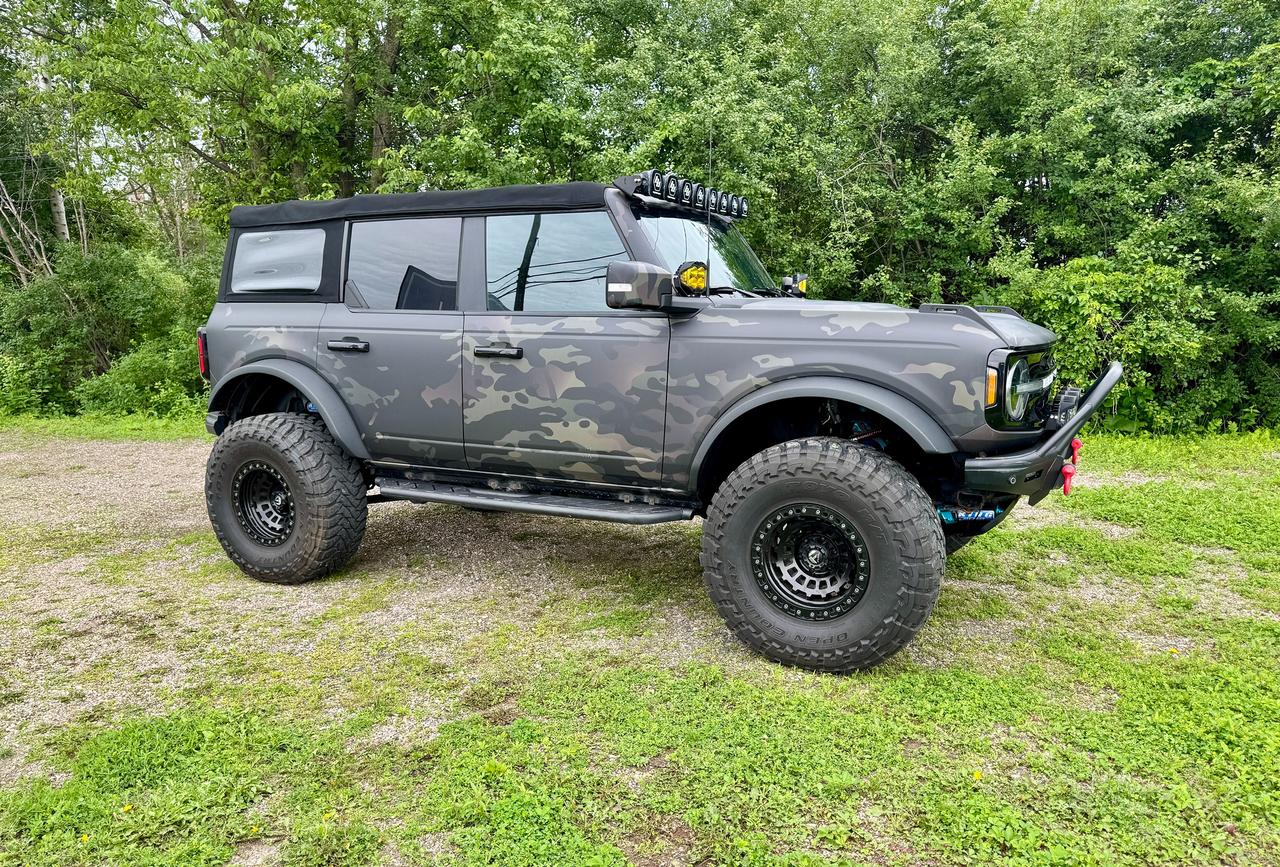 2021 Ford Bronco Outer Banks Advanced 4x4 Lifted | Whipple Tuned Photo
