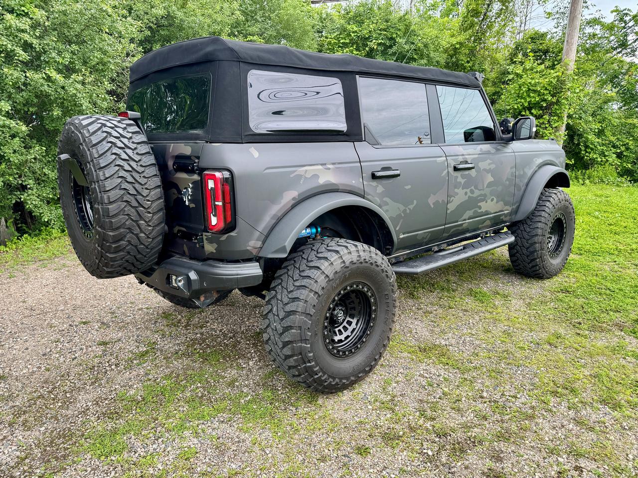 2021 Ford Bronco Outer Banks Advanced 4x4 Lifted | Whipple Tuned Photo
