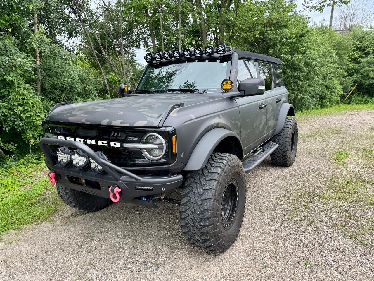 2021 Ford Bronco Outer Banks Advanced 4x4 Lifted | Whipple Tuned Photo