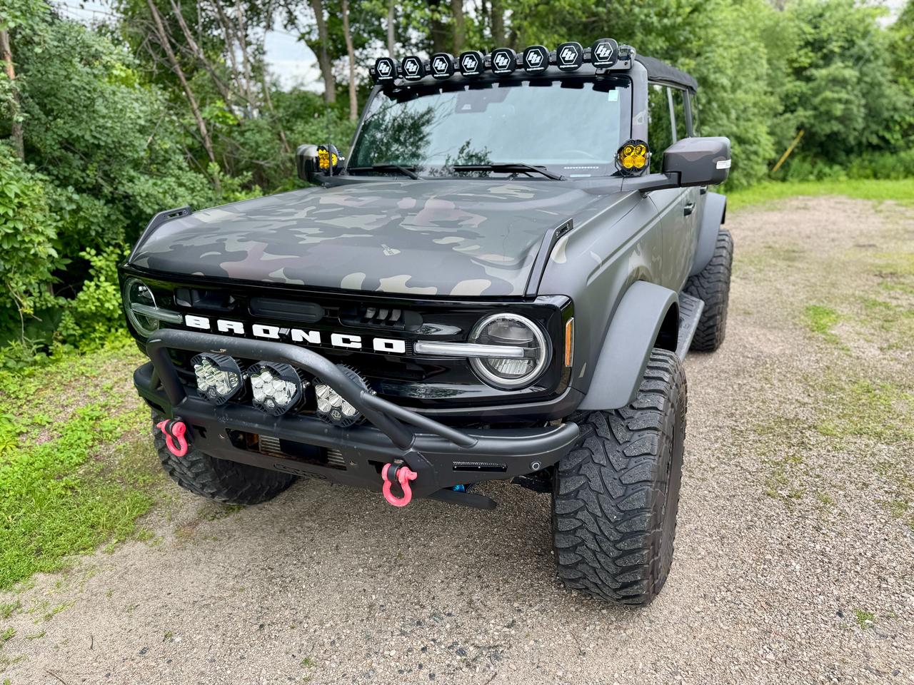 2021 Ford Bronco Outer Banks Advanced 4x4 Lifted | Whipple Tuned Photo