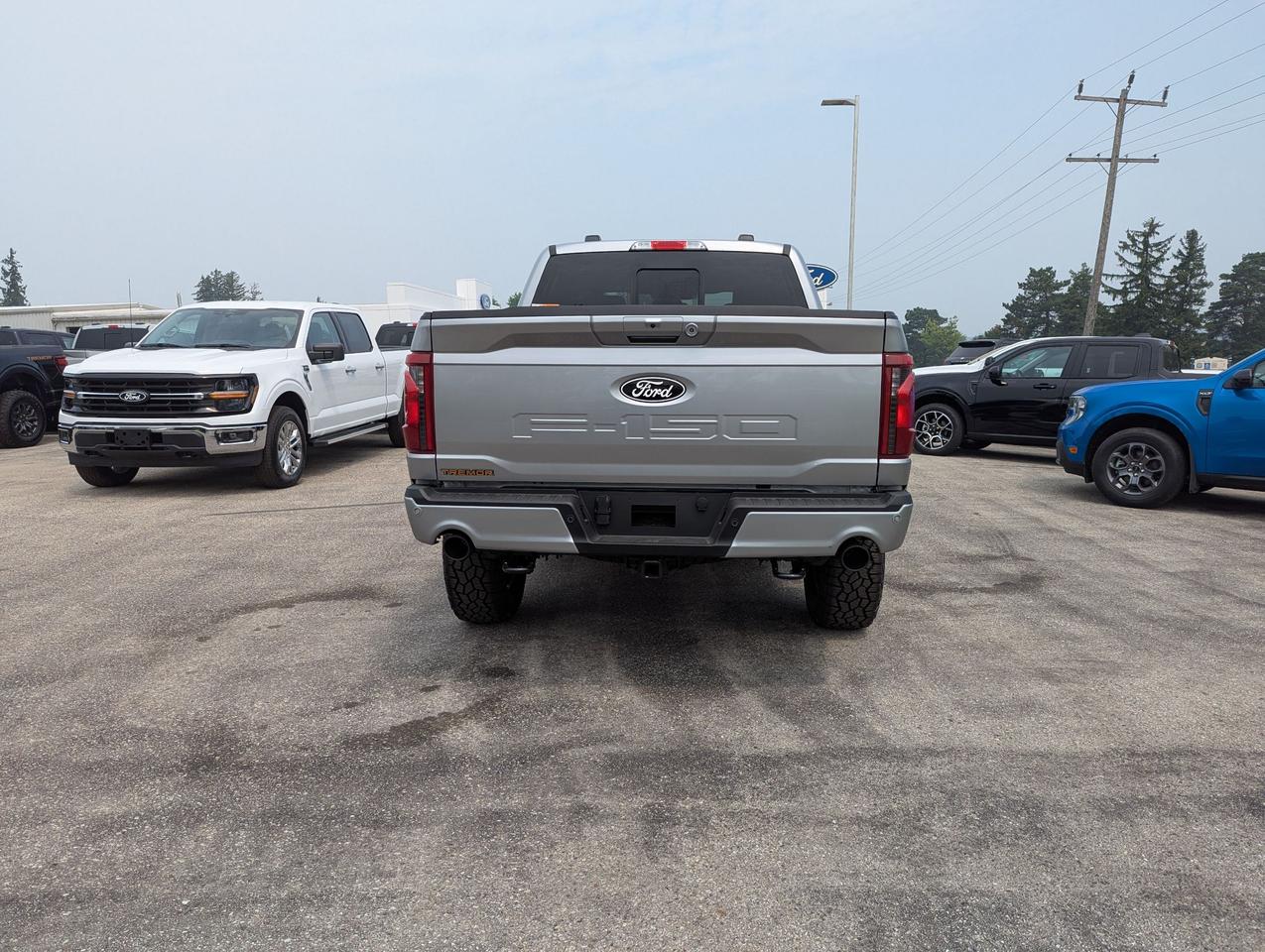 2026 Ford F-150 Tremor SuperCrew 401A 4x4 Photo4