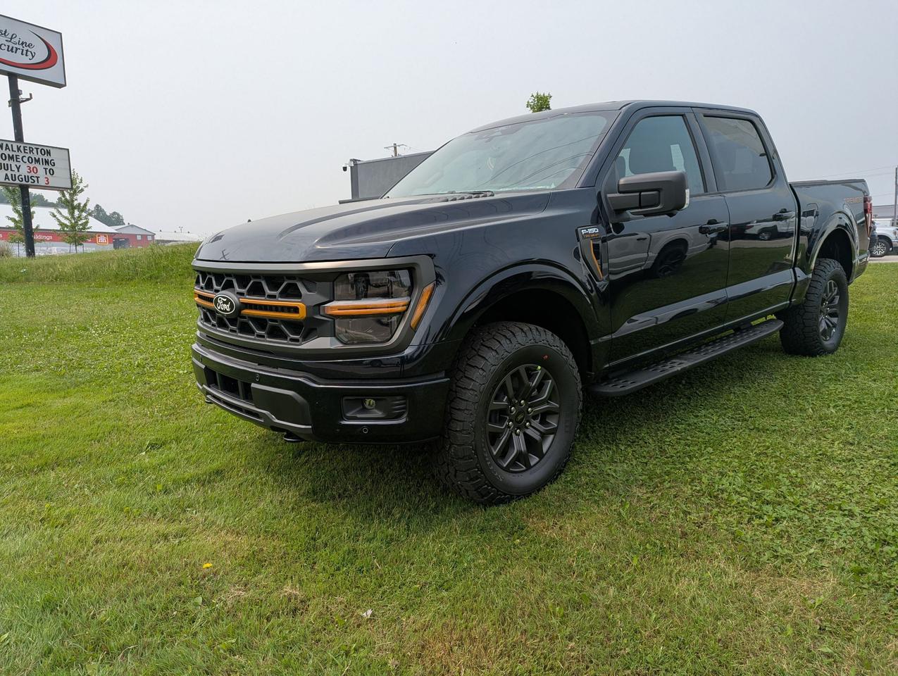 2026 Ford F-150 Tremor SuperCrew 401A 4x4 Photo0