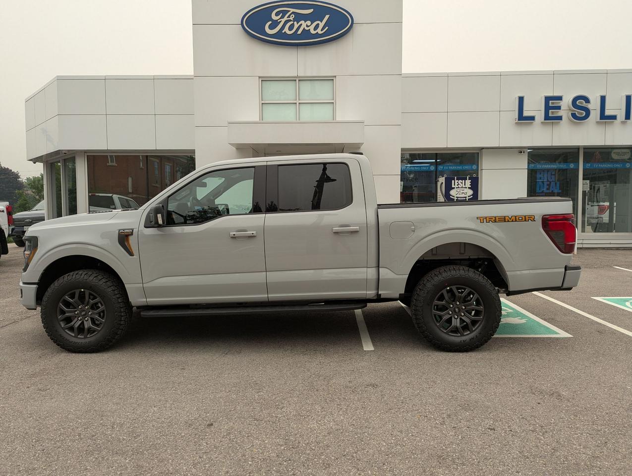 2026 Ford F-150 Tremor SuperCrew 401A 4x4 Photo2