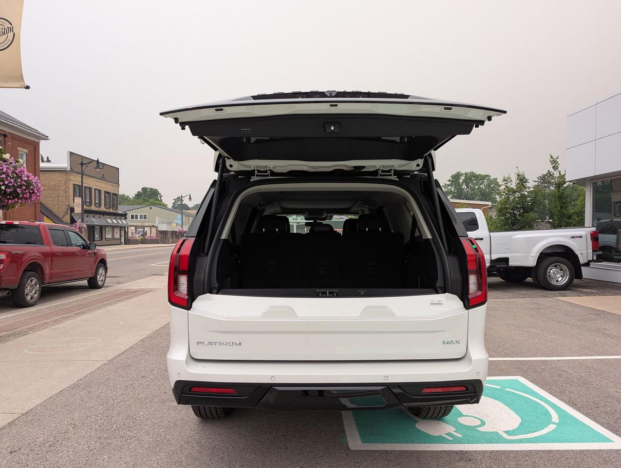 2027 Ford Expedition Platinum 4x4 Photo