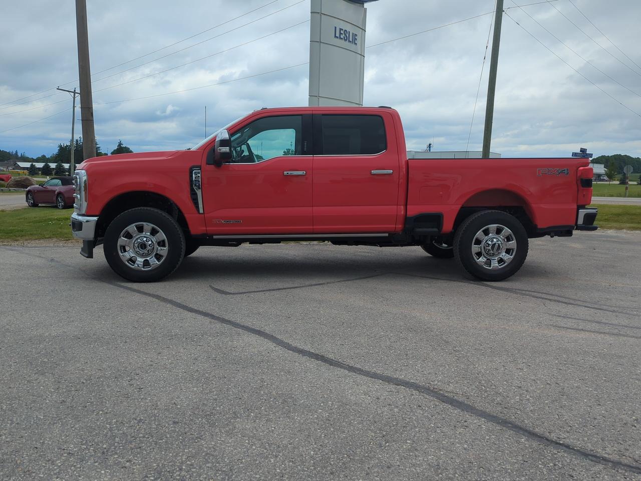 2026 Ford F-250 Lariat Crew Cab 4x4 Photo2