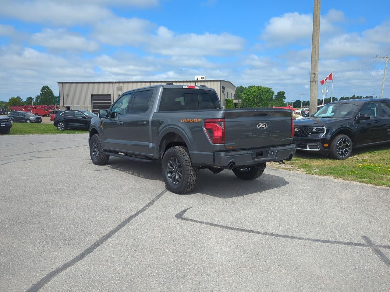 2026 Ford F-150 Tremor SuperCrew 401A 4x4 Photo3