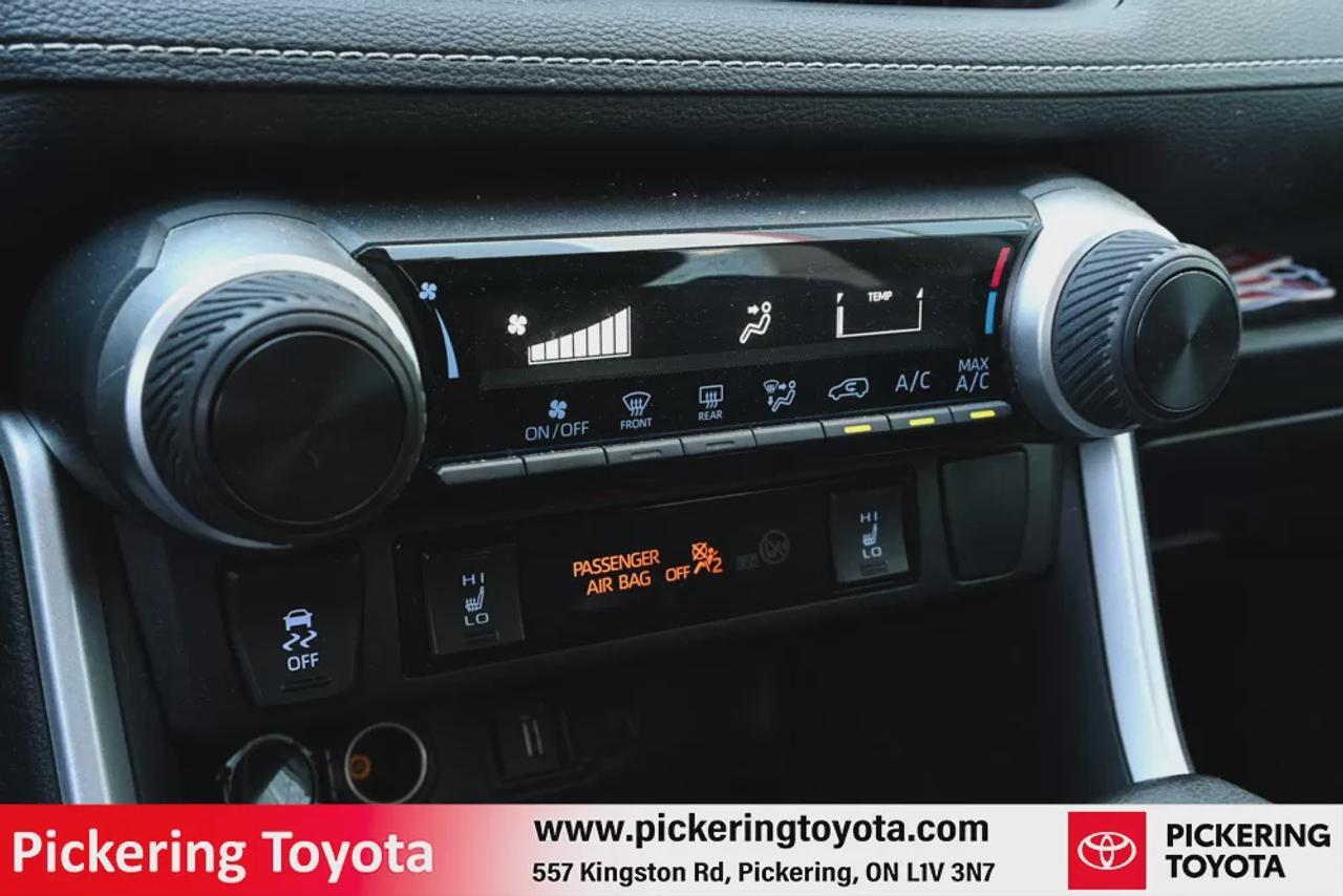 2021 Toyota RAV4 LE Photo