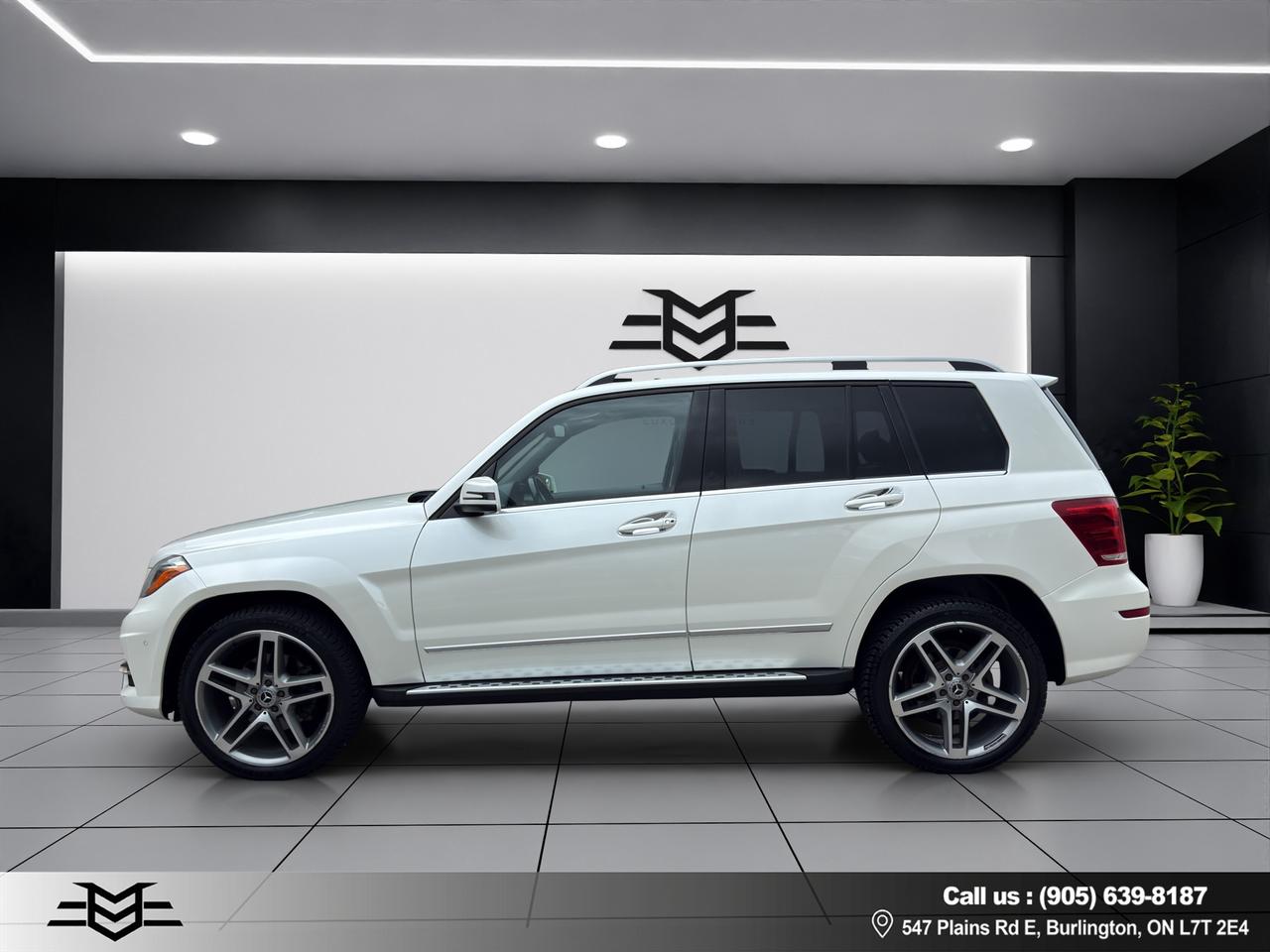 2013 Mercedes-Benz GLK-Class GLK 350 4MATIC - Amg Pkg - Moonroof - Leather !!! Photo