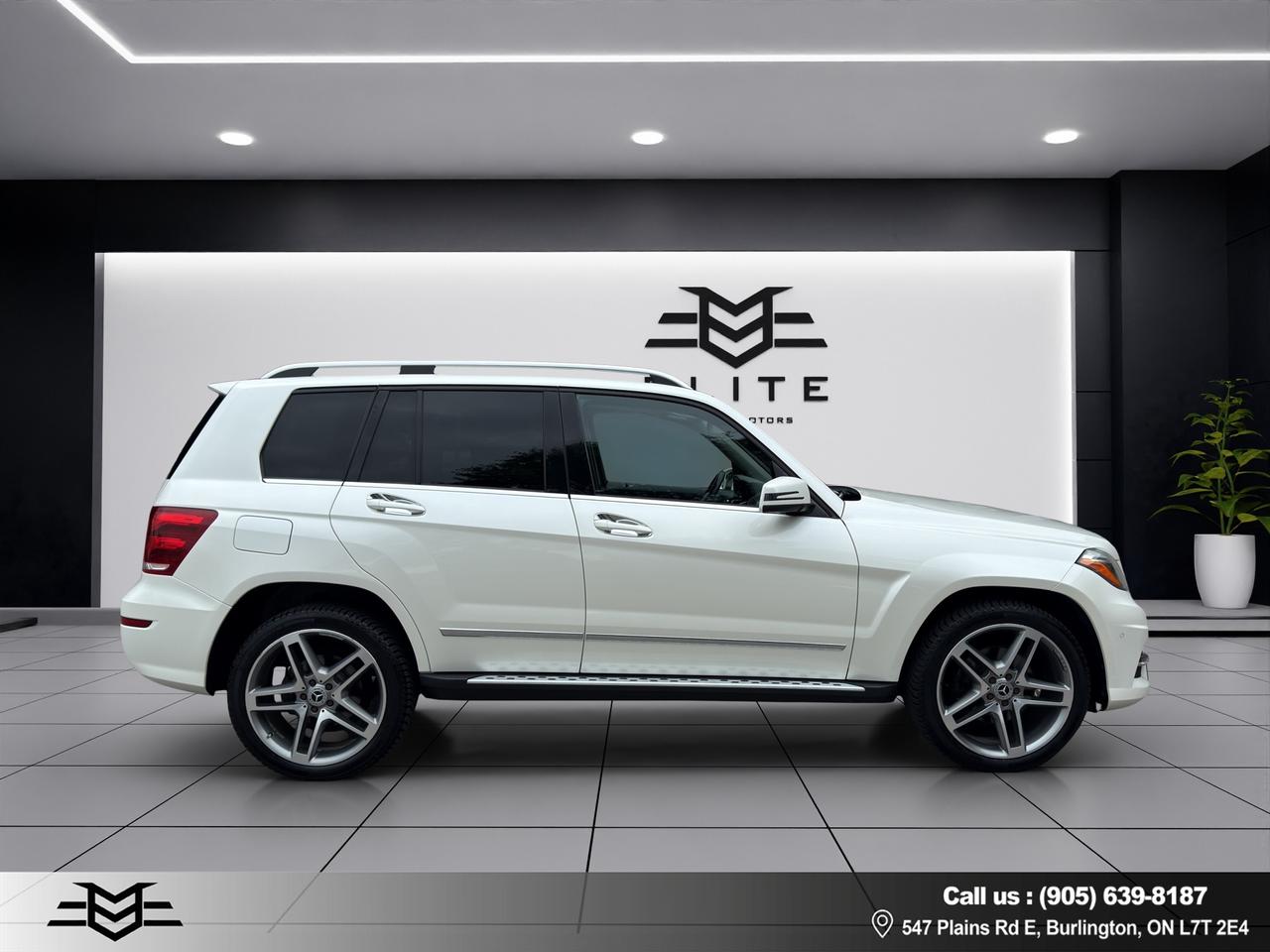 2013 Mercedes-Benz GLK-Class GLK 350 4MATIC - Amg Pkg - Moonroof - Leather !!! Photo