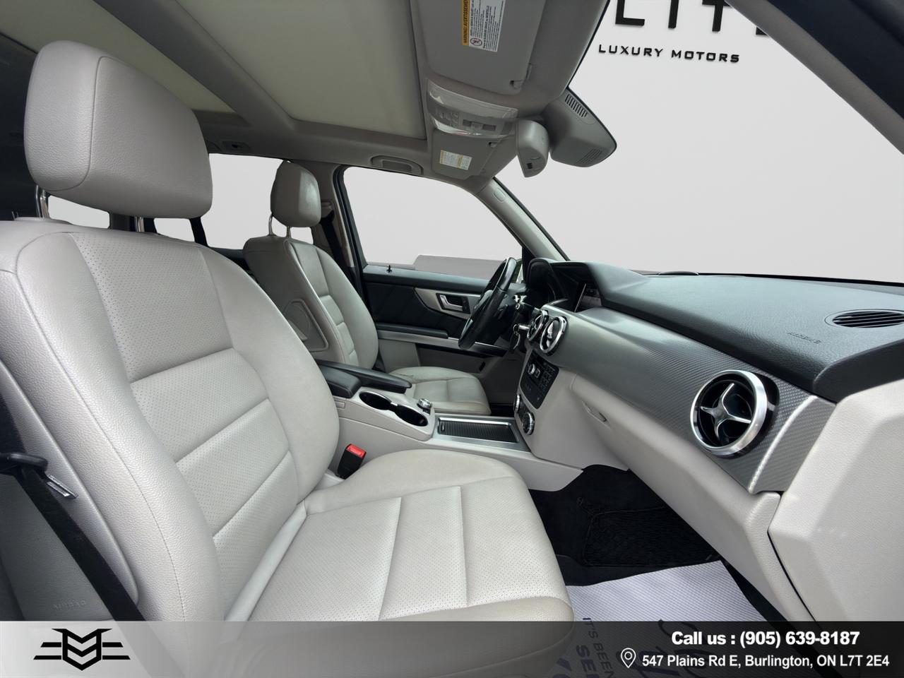 2013 Mercedes-Benz GLK-Class GLK 350 4MATIC - Amg Pkg - Moonroof - Leather !!! Photo