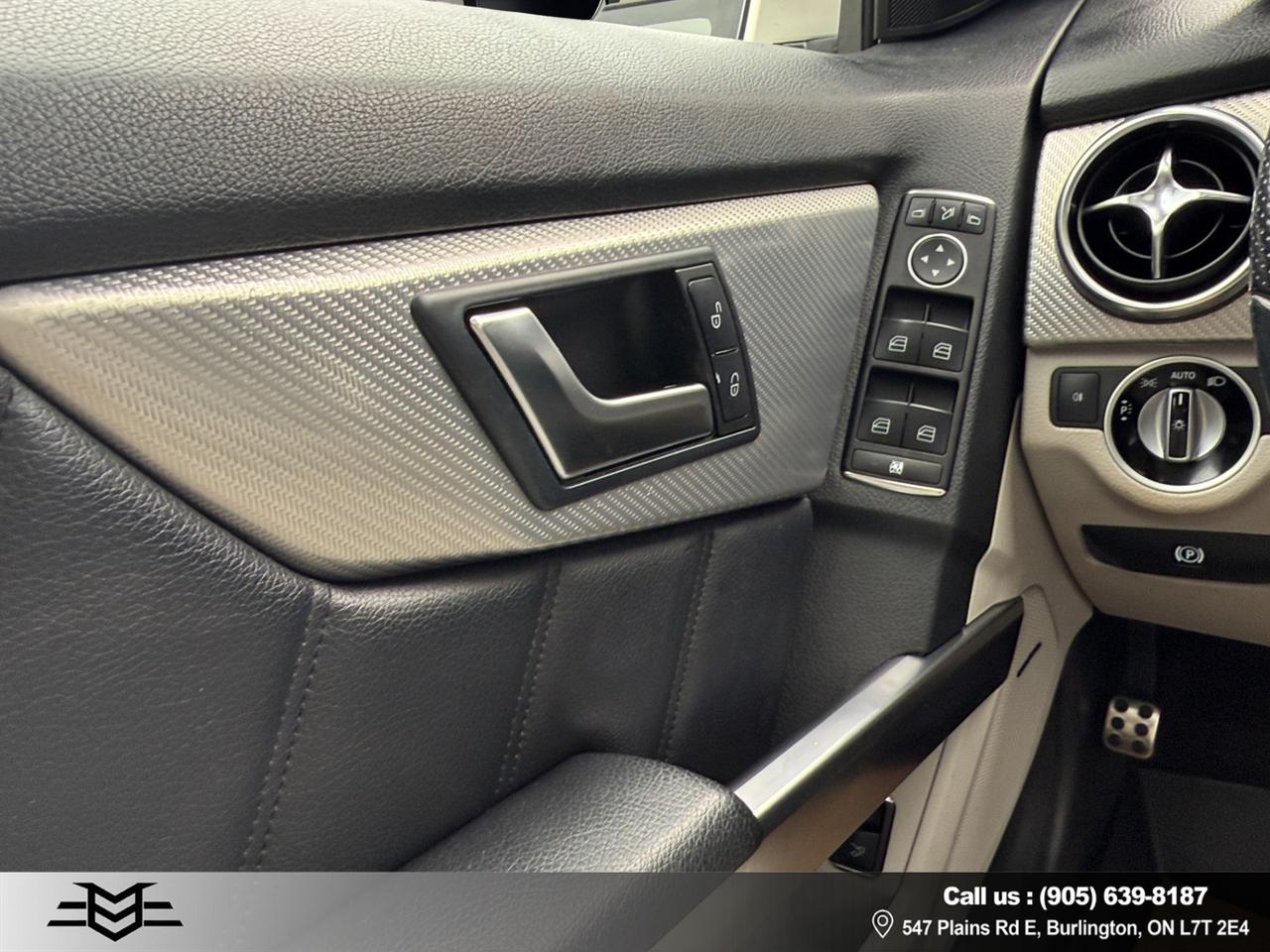 2013 Mercedes-Benz GLK-Class GLK 350 4MATIC - Amg Pkg - Moonroof - Leather !!! Photo