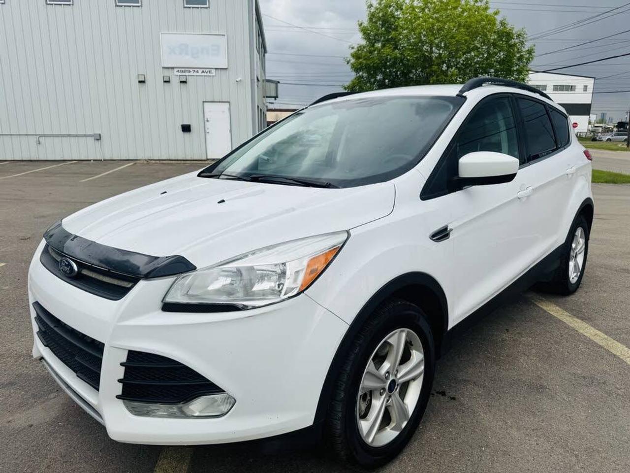 <p><p>CERTIFICATION INCLUDED! 1 OWNER GOVERNMENT SUV!! NO ACCIDENTS!!&nbsp; **SE** MODEL!! 4X4!! ONLY 90,000KM! 4 CYLINDER GAS SAVER!! FULL POWER OPTIONS! KEYLESS ENTRY! BACK UP CAMERA!! HEATED SEATS!! ALLOYS!! TINTED WINDOWS!! BLUETOOTH AND MORE! VERY CLEAN INSIDE AND OUT! RUNS AND LOOKS LIKE NEW!!&nbsp;</p><p>MUST SEE AND DRIVE!! BEST BANG FOR YOUR HARD EARNED BUCK!! </p><p><br></p><p>SHOP AND COMPARE!! **SAFETY PACKAGE INCLUDED IN THE PRICE**<span id=jodit-selection_marker_1782146390214_047080297276215766 style=line-height: 0; display: none; data-jodit-selection_marker=start></span></p><p><br></p><p> EXTENDED WARRANTIES AVAILABLE ON ALL VEHICLES! <br><br>COLISEUM AUTO SALES ON WESTON <br>301 WESTON ROAD <br>TORONTO, ON M6N 3P1 <br>4 1 6 - 7 6 6 - 2 2 7 7</p><br></p>