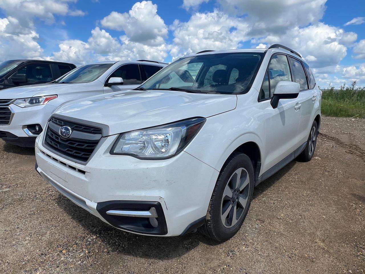 2018 Subaru Forester TOURING Photo1