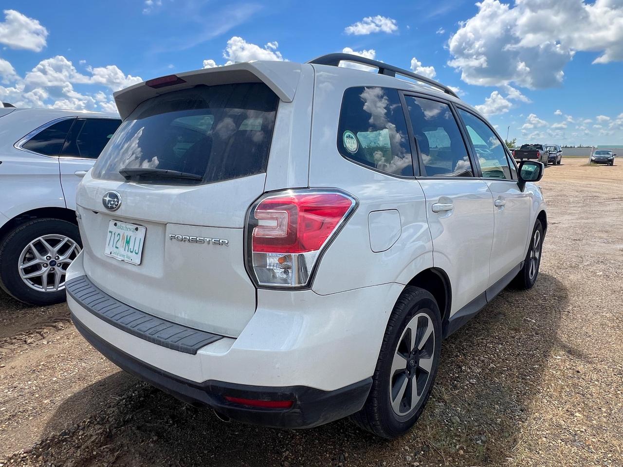 2018 Subaru Forester TOURING Photo4