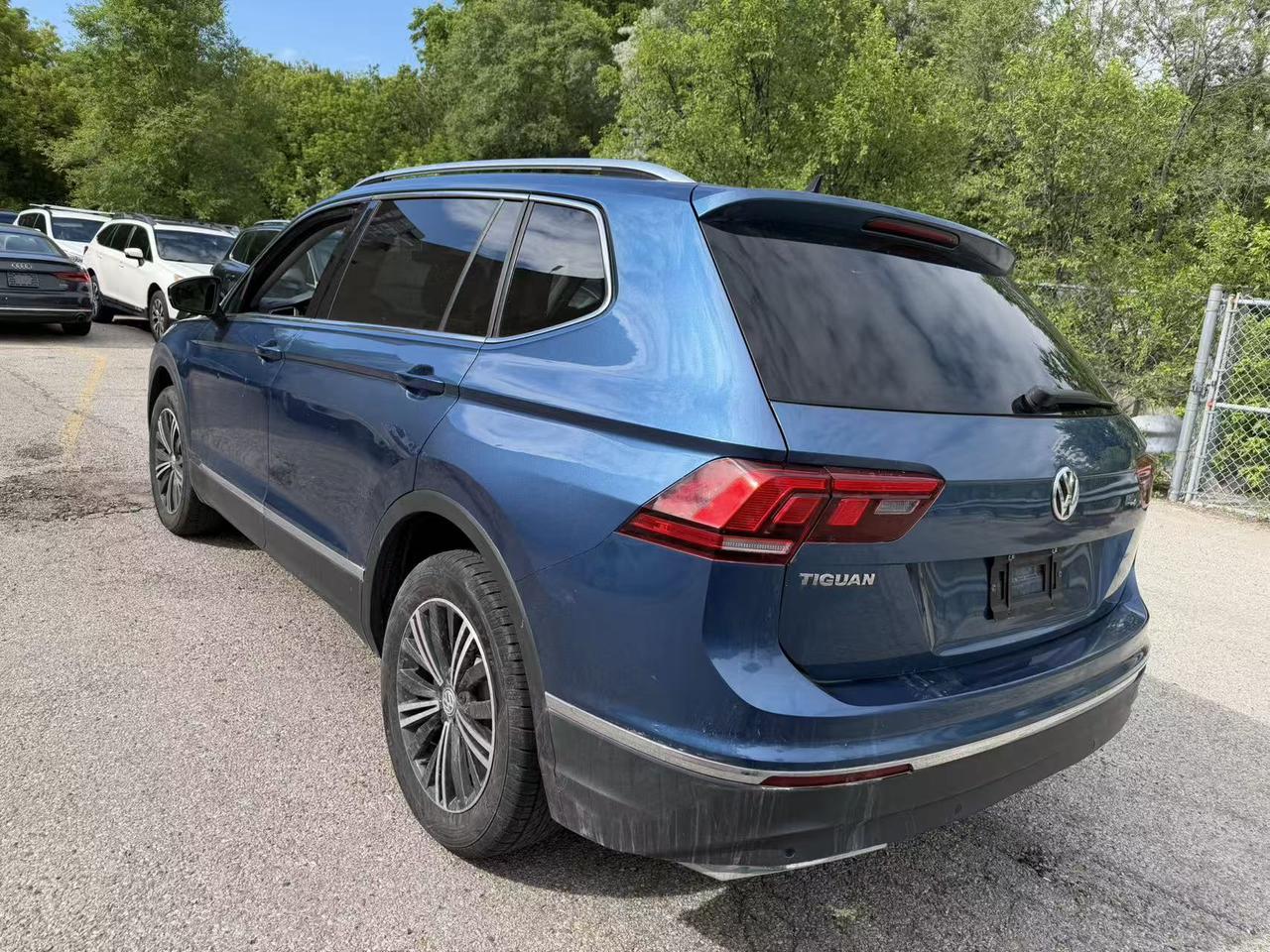 2019 Volkswagen Tiguan Highline 4MOTION Photo4