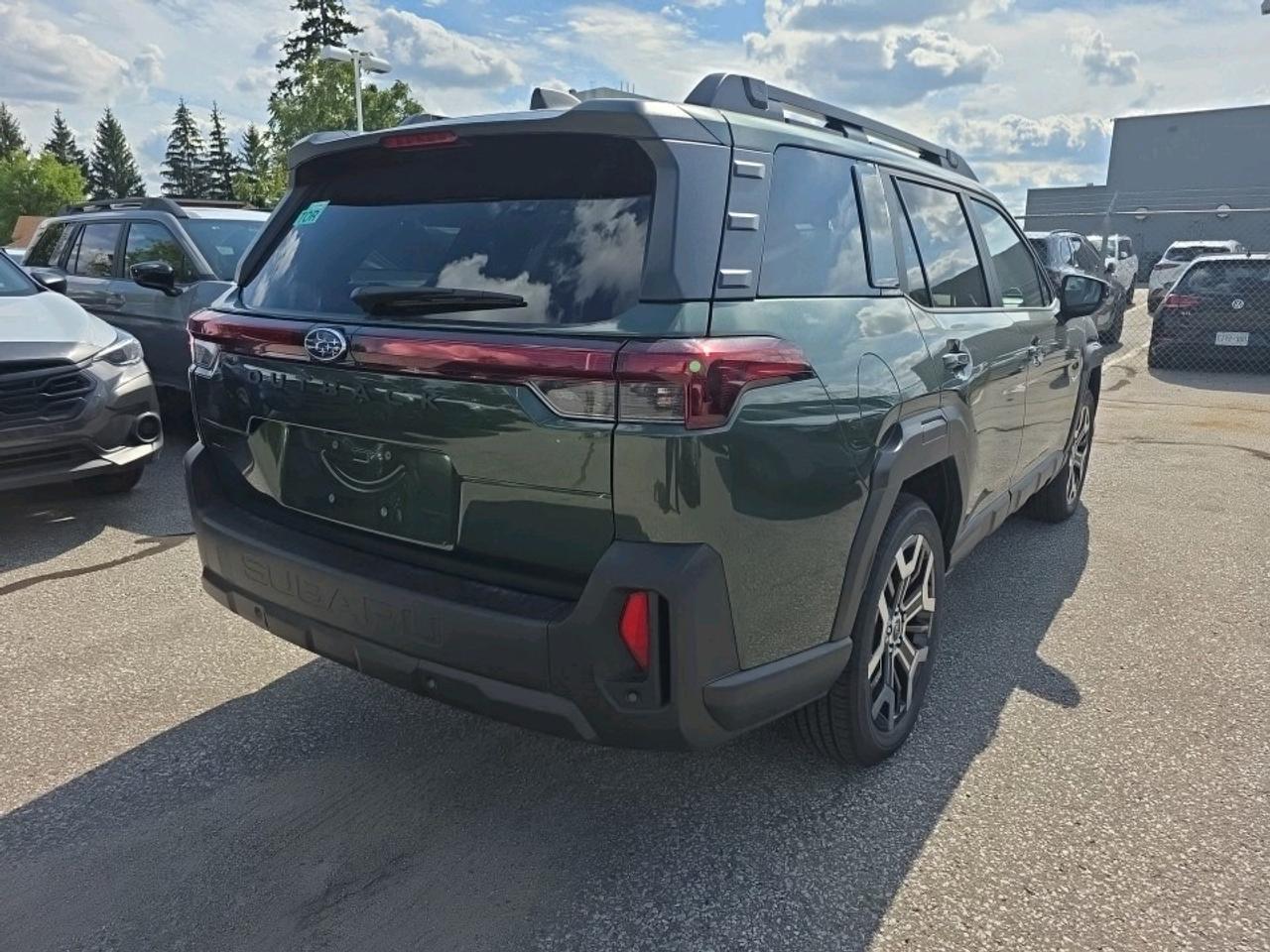 2026 Subaru Outback Premier XT Photo