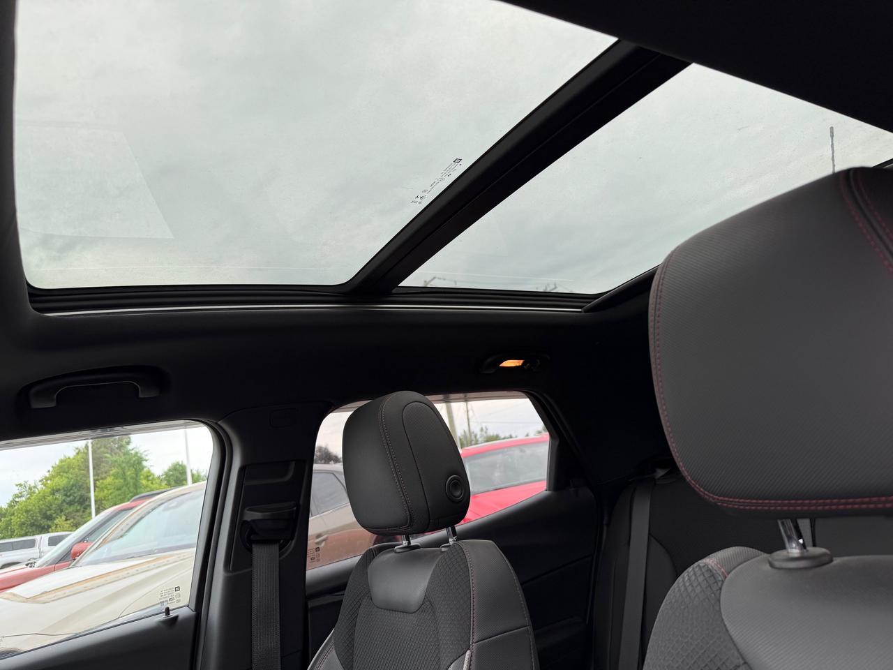 2021 Chevrolet TrailBlazer RS Panoramic Roof! AutoStart! Photo