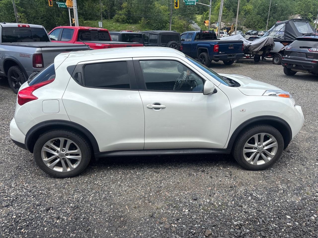 2014 Nissan Juke SV AWD Photo