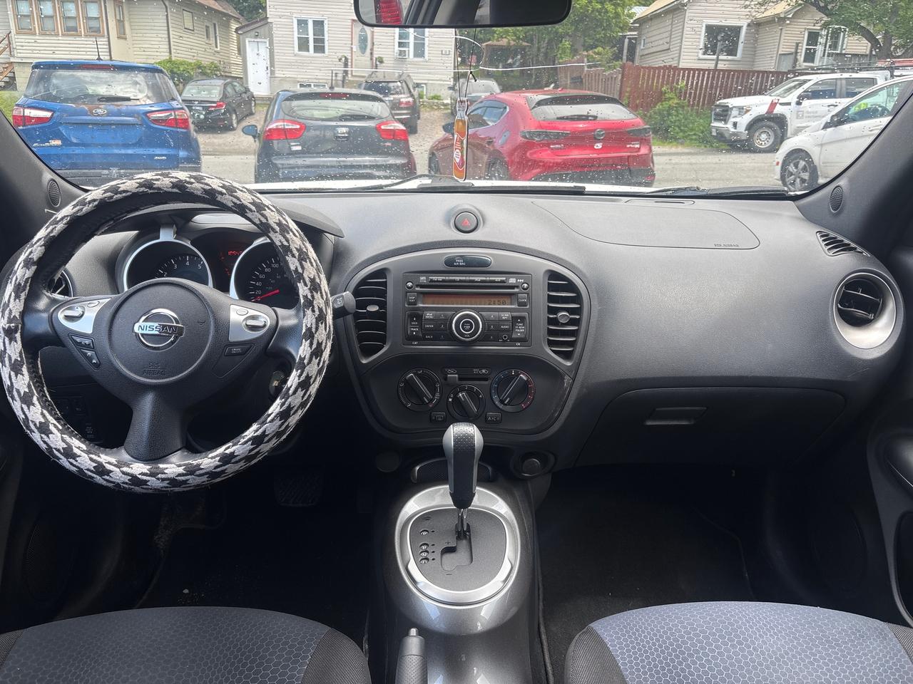 2014 Nissan Juke SV AWD Photo
