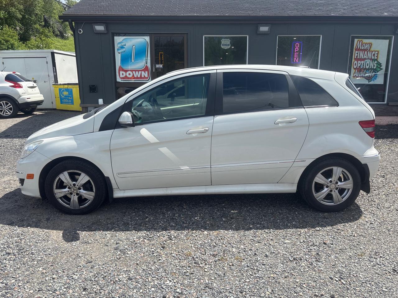 2010 Mercedes-Benz B-Class B200 Photo
