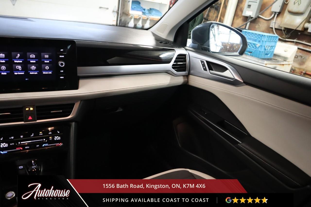 2025 Volkswagen Taos Comfortline BALANCE OF VW WARRANTY Photo