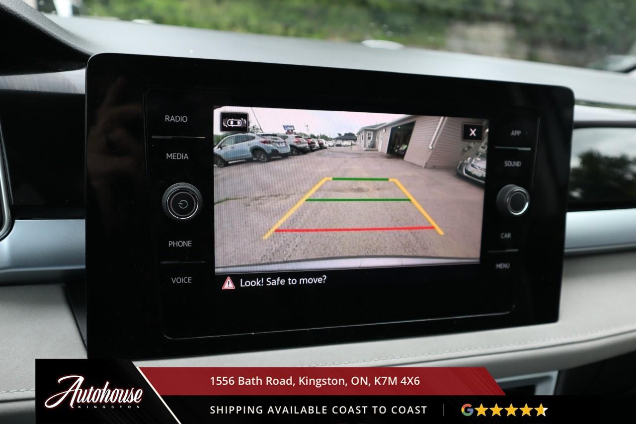 2025 Volkswagen Taos Comfortline BALANCE OF VW WARRANTY Photo