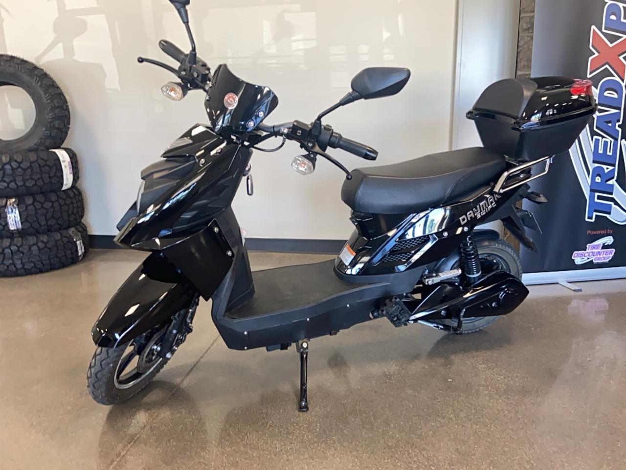 2023 DAYMAK SWIFT SCOOTER Photo1