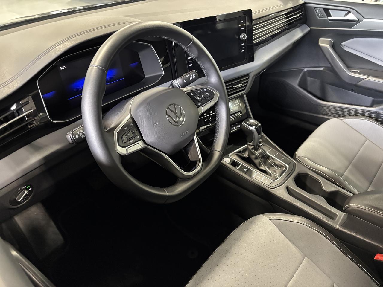 2025 Volkswagen Jetta Comfortline|ALLOYS|LEATHER|SUEDE|CARPLAY|HEATSEATS Photo