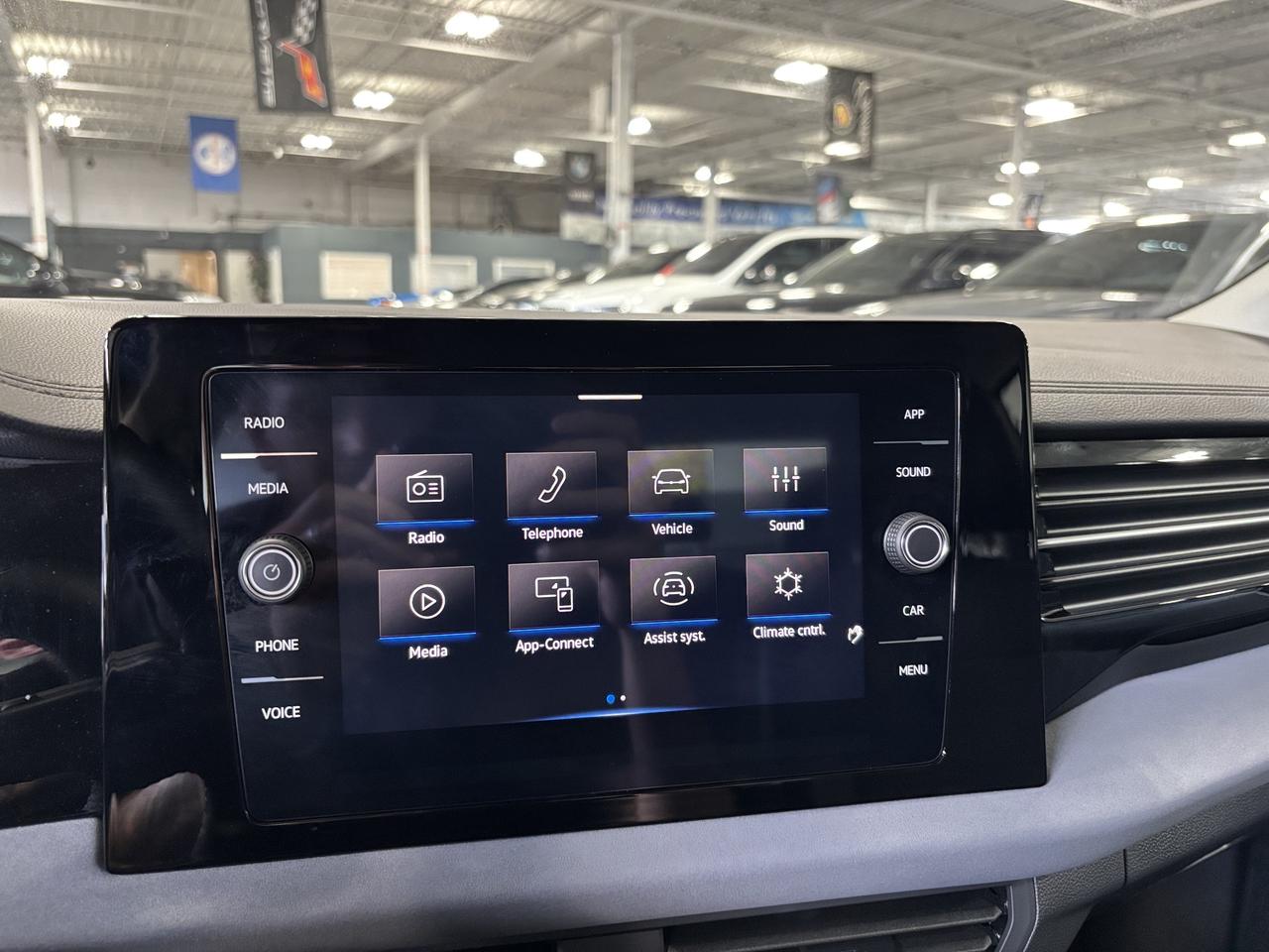 2025 Volkswagen Jetta Comfortline|ALLOYS|LEATHER|SUEDE|CARPLAY|HEATSEATS Photo